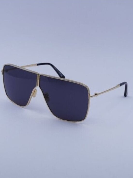 Tom Ford FT1159 30A Huxley Sunglasses Gold Aviator Frame, Smoke Lenses